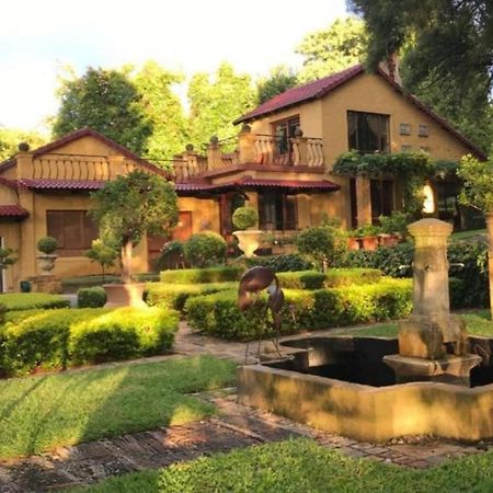 The Tuscan Garden Newcastle Exterior foto
